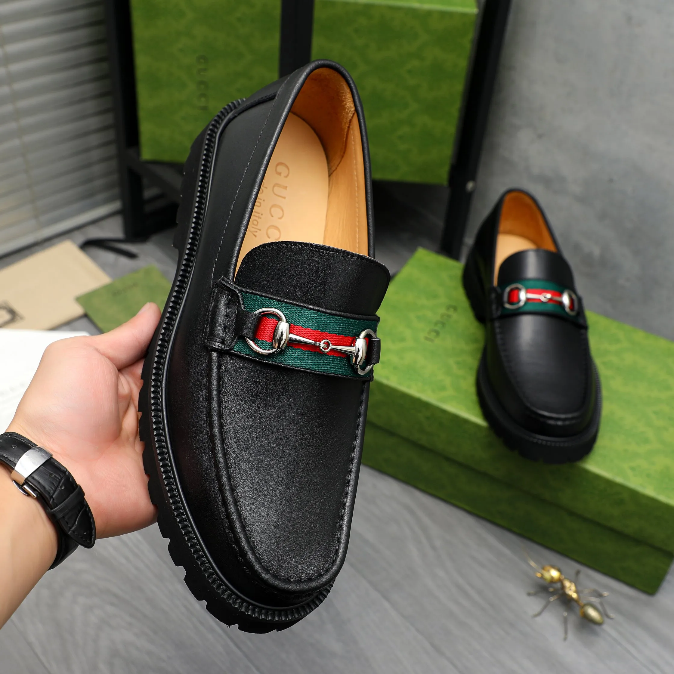 Men's shoes 💰p560 Product trademark: GUCCI "Gucci" business slip-on leather shoes Regular size: 38-46 (38.45.46 custom-made, non-returnable) Product materials: Selected high-quality cowhide upper, cowhide lining, non-slip rubber outsole